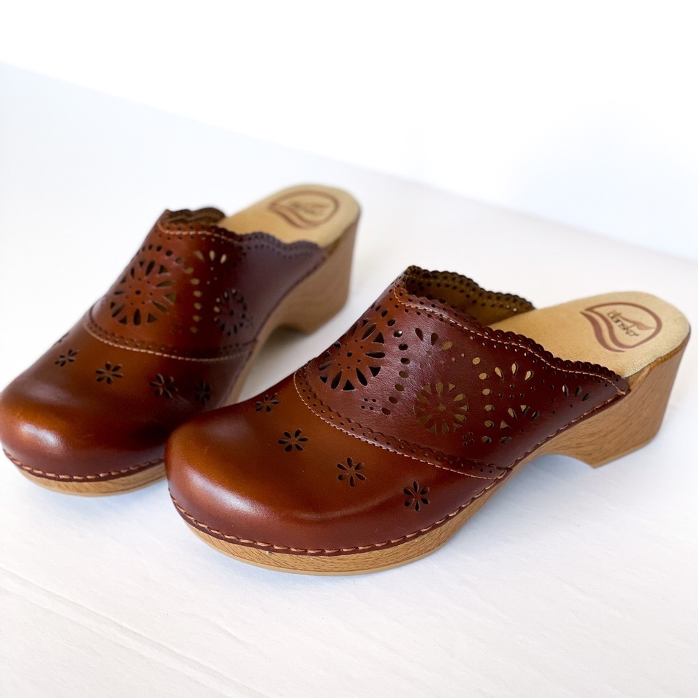 Dansko Skylar Amber Clog Leather Slide Floral Laser Cutout Shoe